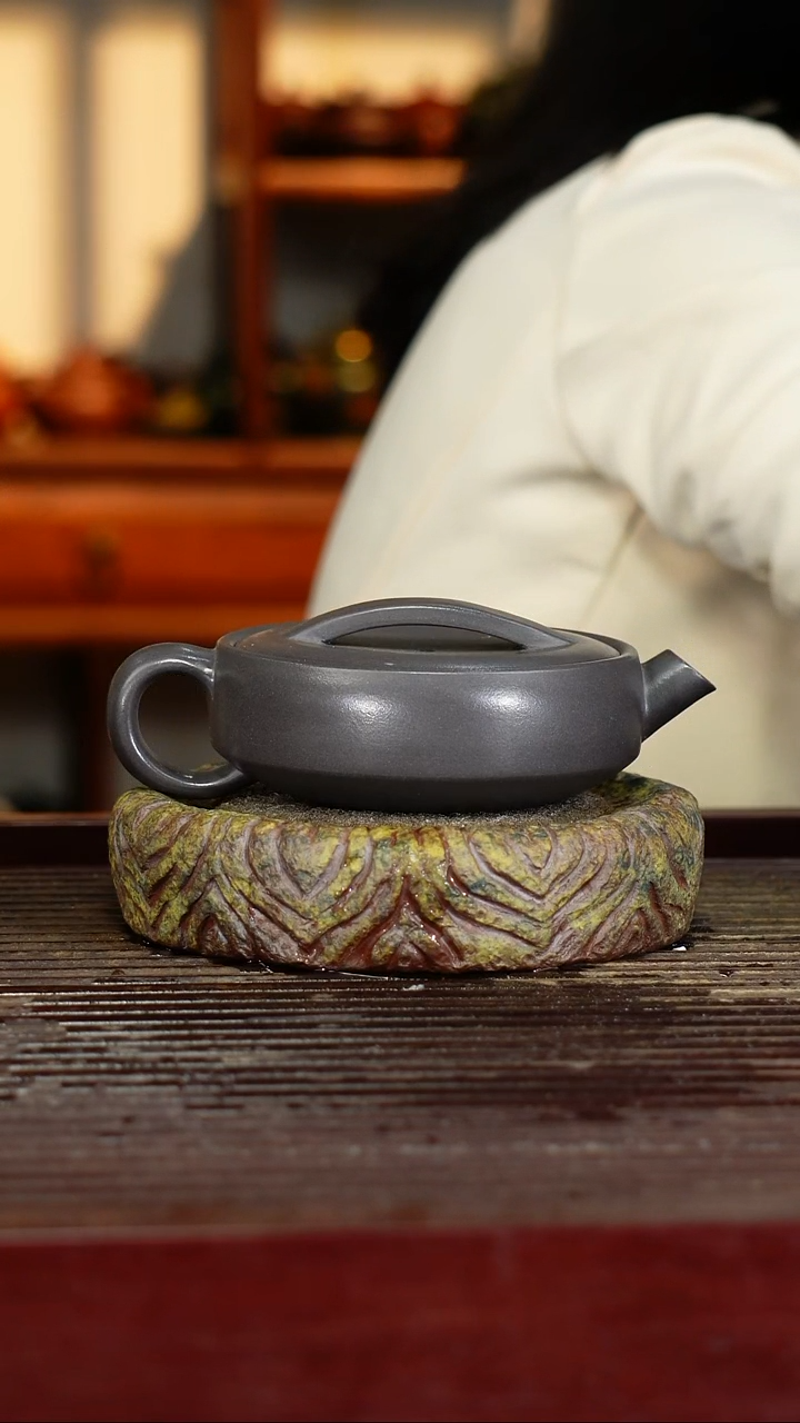 宜兴原矿紫砂壶茶壶宜兴原矿紫砂壶茶壶180C