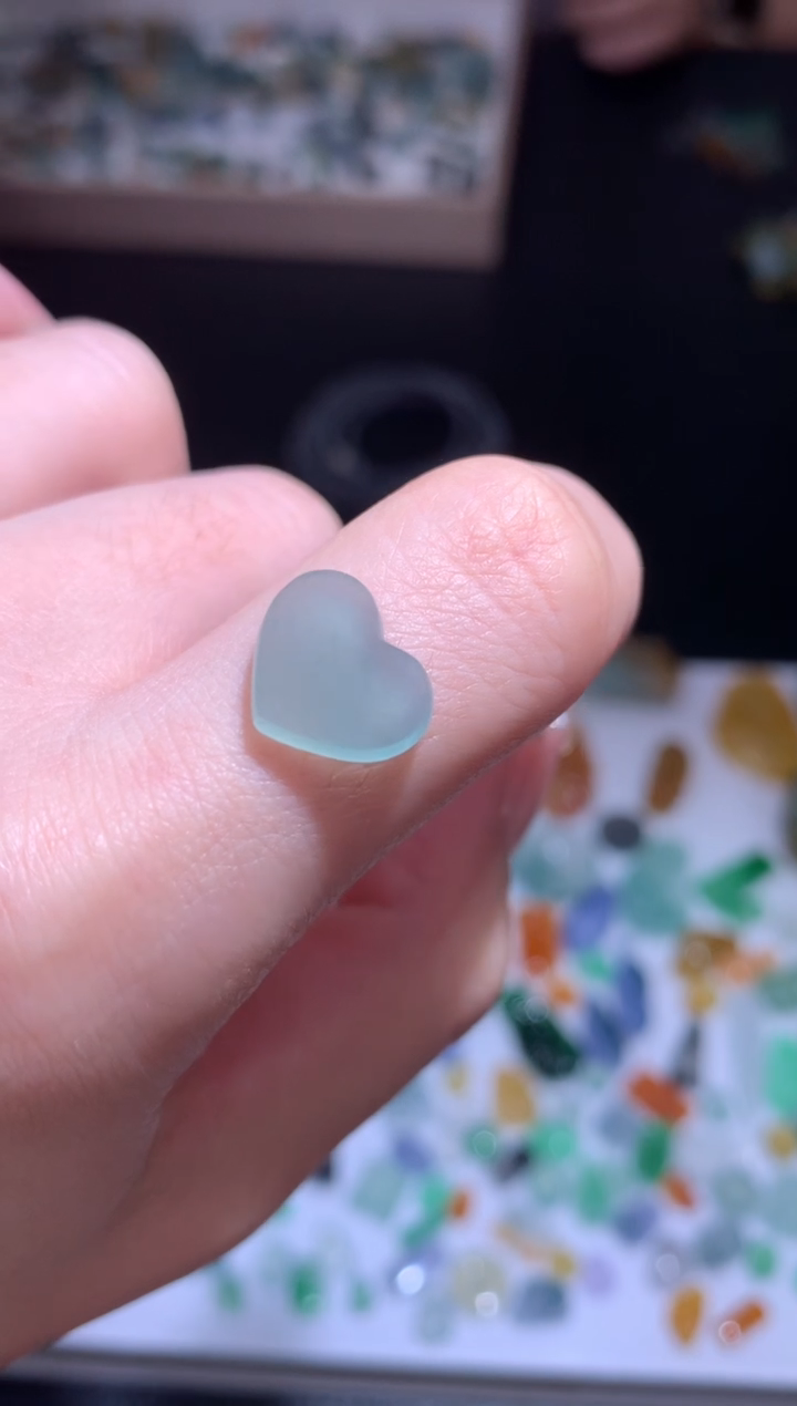 未镶嵌定制翡翠爱心