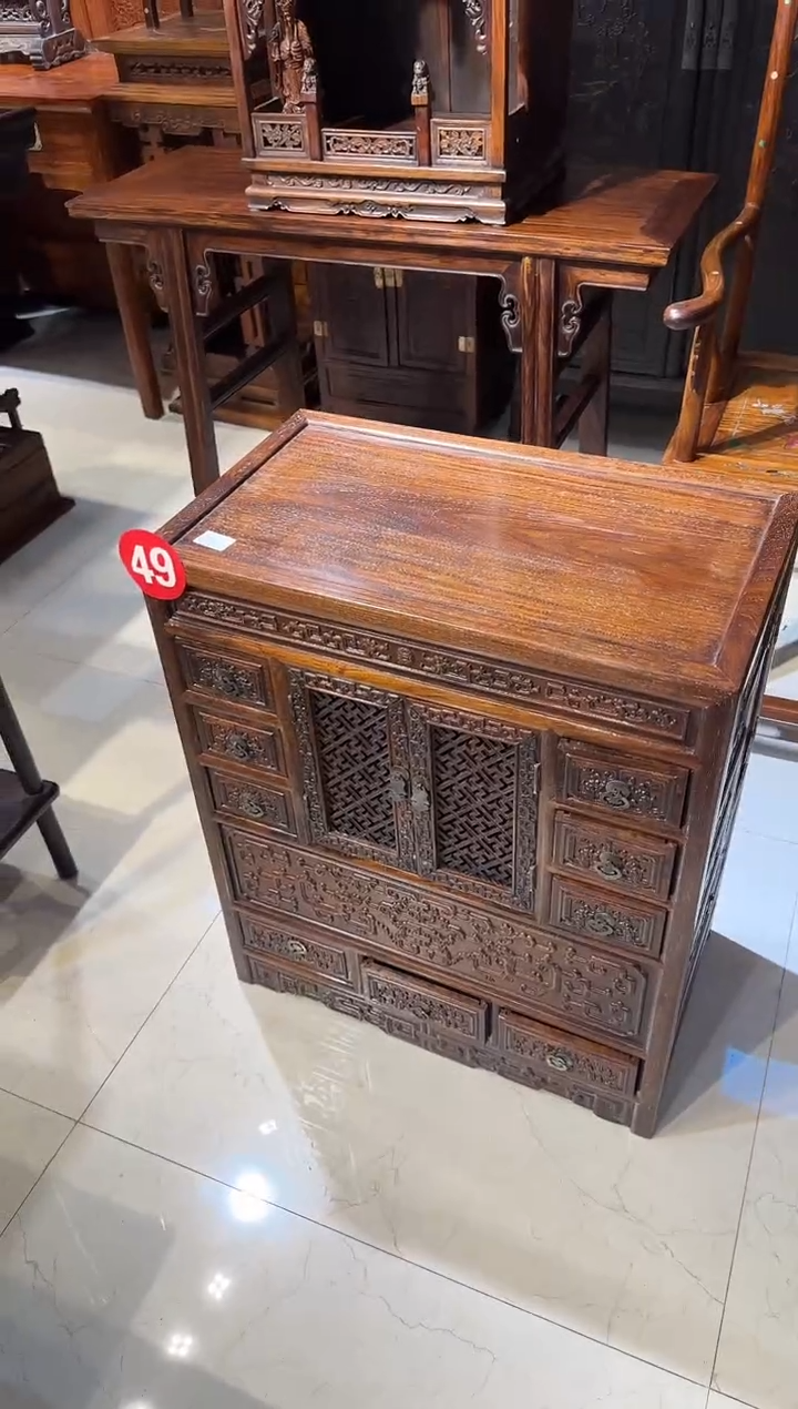 【闪购商品】木木艺缅花满雕柜子5680.8888
