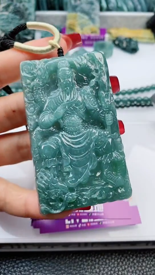 【闪购商品】翡翠颈饰未镶嵌