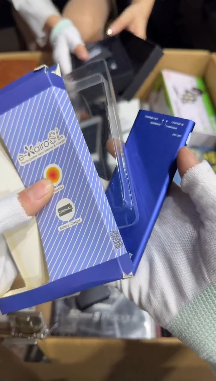 8新金* 594   中古商品，瑕疵品，不保好坏。