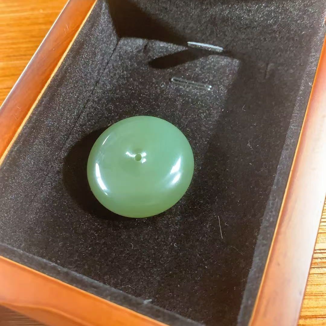 30mm×11.5mm青海料精品湖水绿平安扣多样性发货