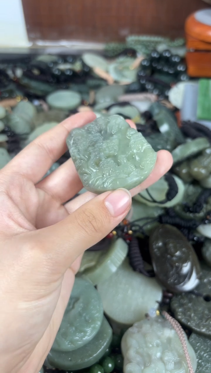 【闪购商品】和田玉颈饰未镶嵌1