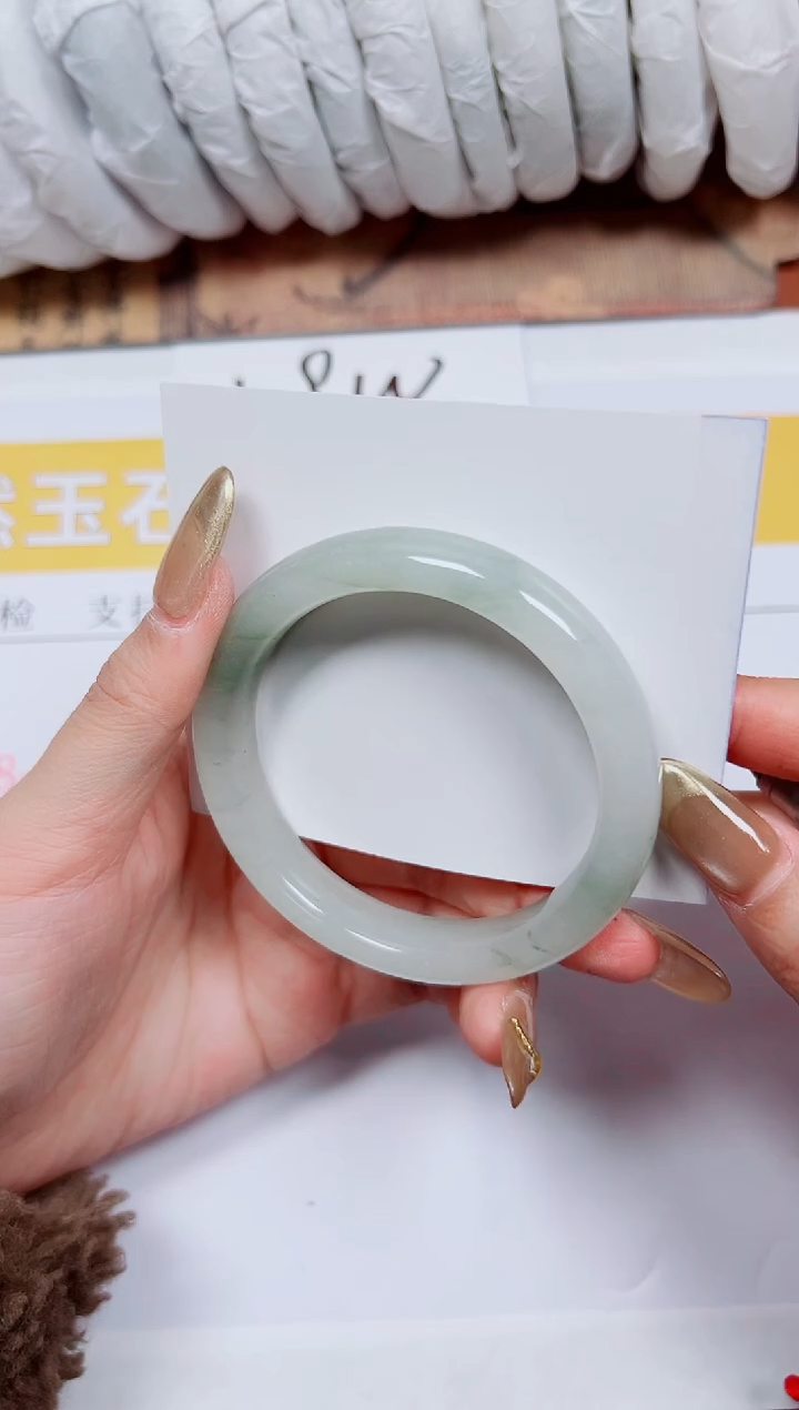 【闪购商品】石英质玉手镯未镶嵌K363-54.4