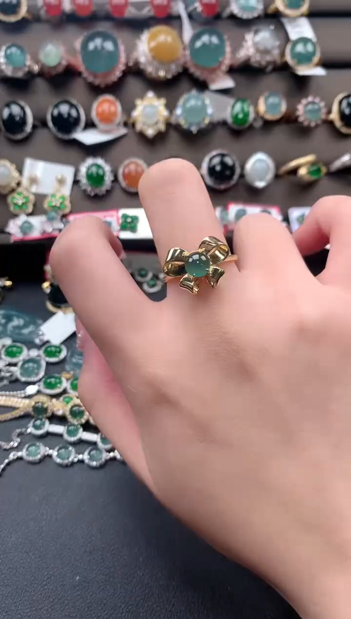 【闪购商品】翡翠戒指银S925镶嵌52114