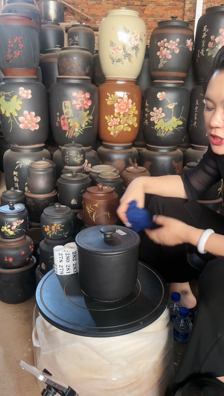 【闪购商品】壶瑕疵茶叶罐 小五饼素 373