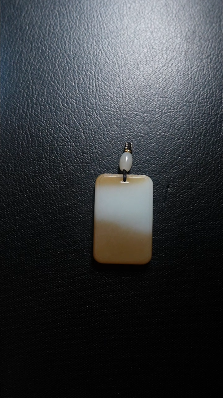 颈饰未镶嵌和田玉无事牌