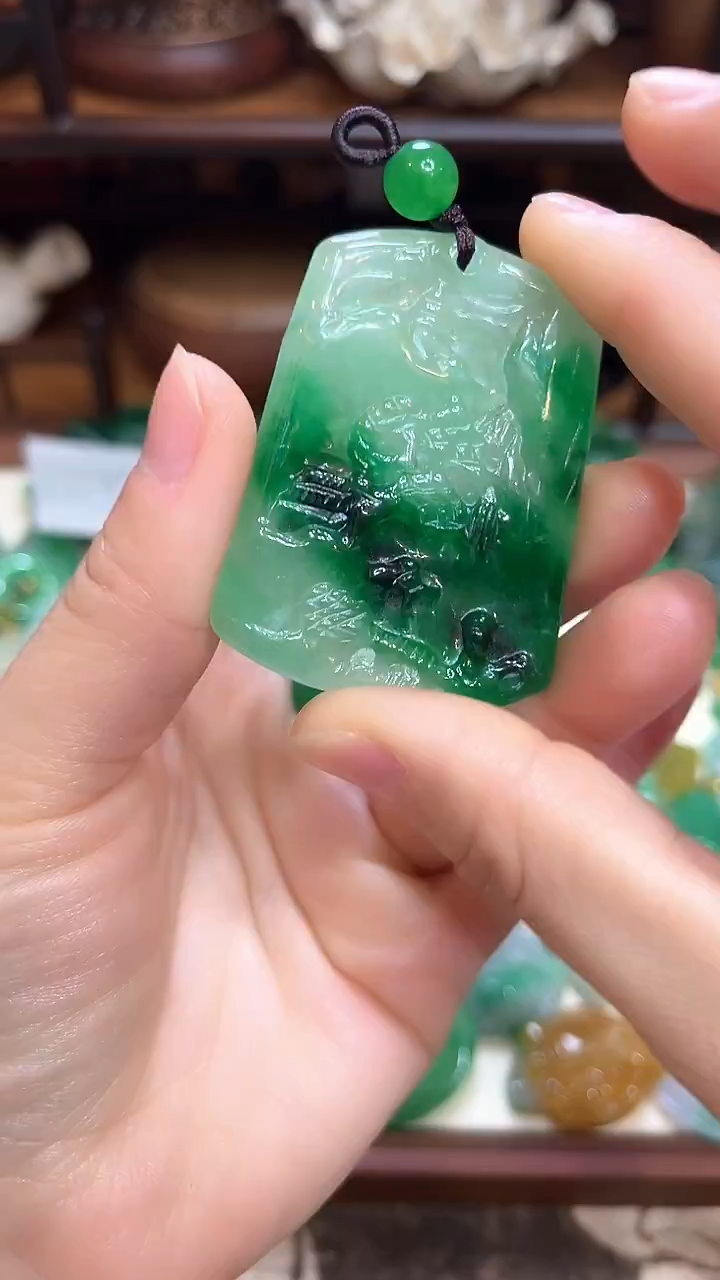 吊坠(赠链)未镶嵌翡翠145