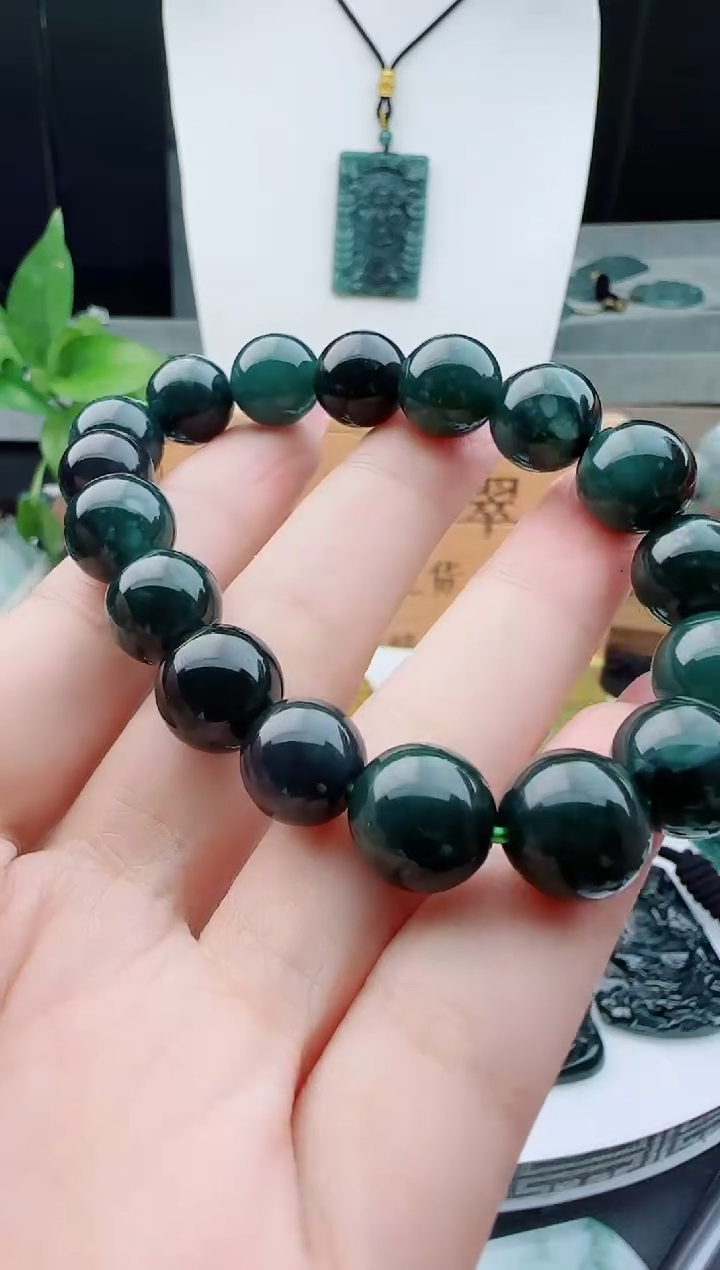 【闪购商品】翡翠颈饰未镶嵌多样性随机一件发货