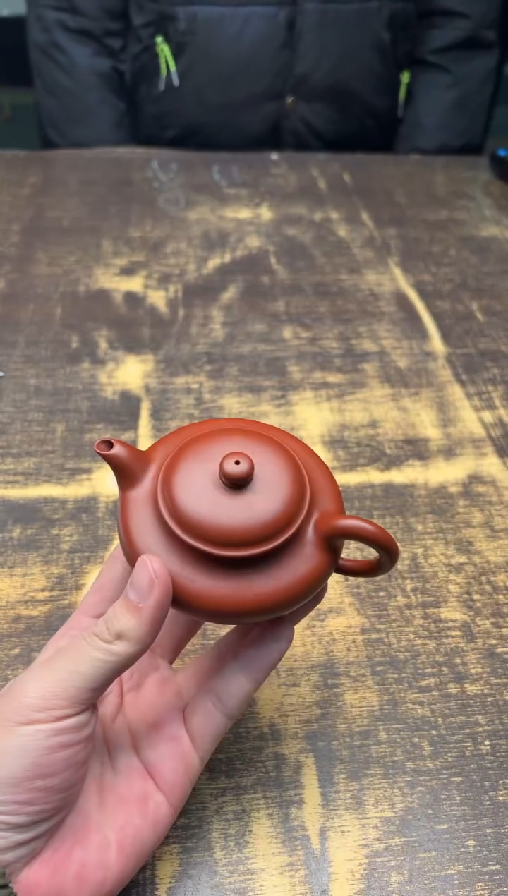 【闪购商品】/崔淑云 大红袍 虚扁壶