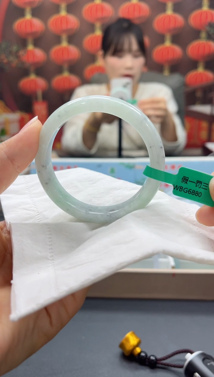 【闪购商品】翡翠手镯未镶嵌00003074