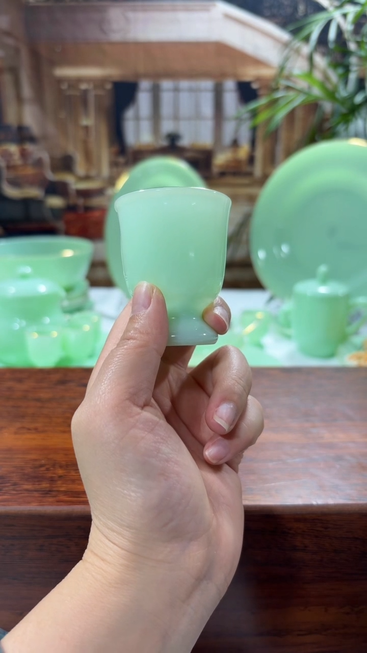 【闪购商品】....玉瓷酒杯6个  【贝美】  