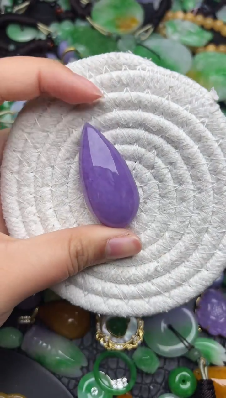 颈饰未镶嵌翡翠缅甸翡翠吊坠