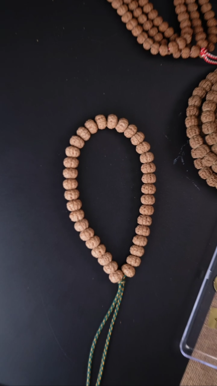 【闪购商品】文玩核桃手串龙旗 树王原桩单圈1.0