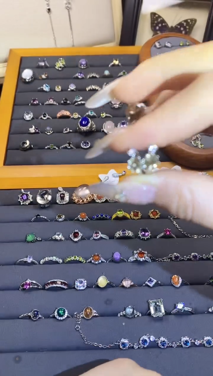 【闪购商品】水晶手链银S925镶嵌     