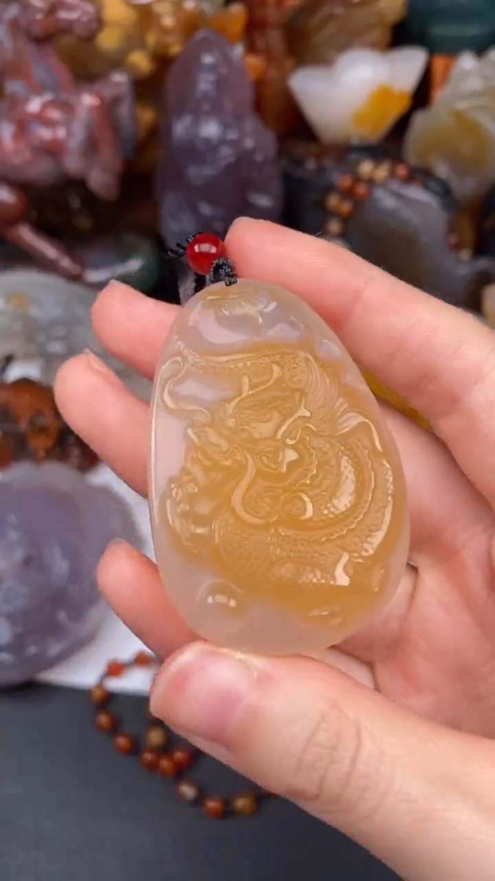 未镶嵌颈饰玛瑙/玉髓金***店AA