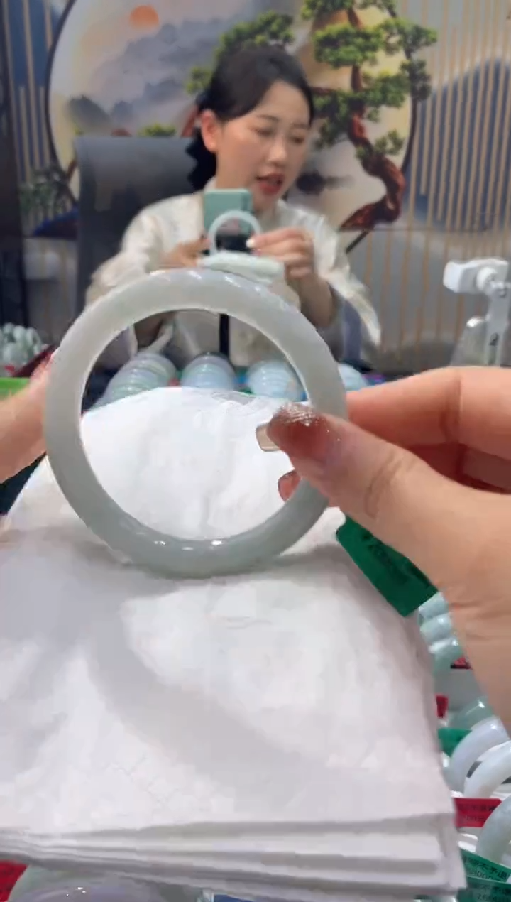 【闪购商品】翡翠手镯未镶嵌00001651