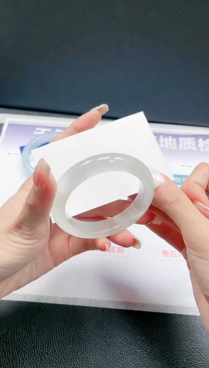 【闪购商品】石英质玉手镯未镶嵌13J213-54