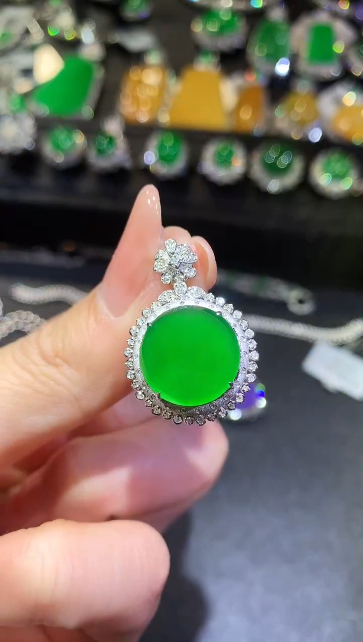 【闪购商品】翡翠吊坠(不含链)18K金镶嵌26-圆牌