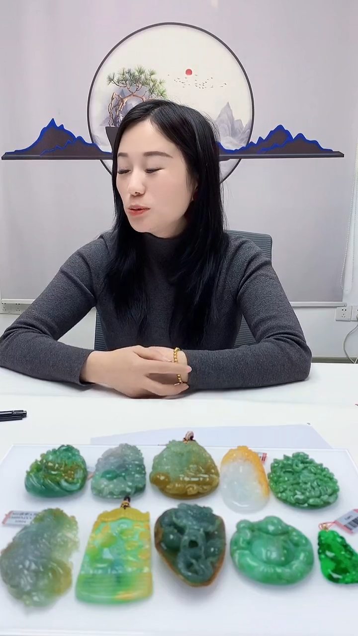 【闪购商品】定制翡翠未镶嵌4852DD-毛货挂件165