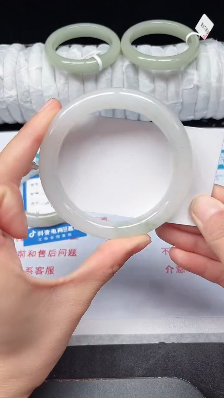 未镶嵌手镯石英质玉219-60/61