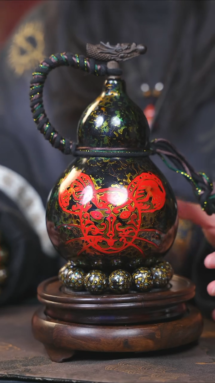 【闪购商品】YF178漆艺酒葫芦不包手串及旋转底座