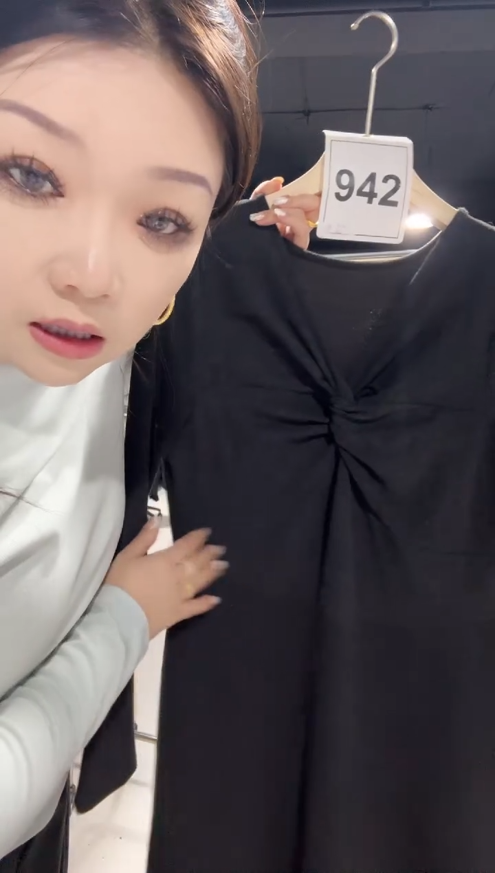 942-黑色长款·····