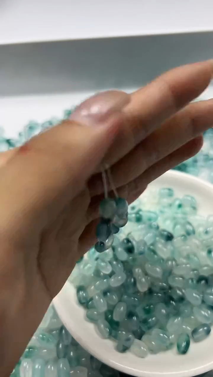 玛瑙/玉髓颈饰未镶嵌w2165蓝水飘花米珠8*5mm*20颗