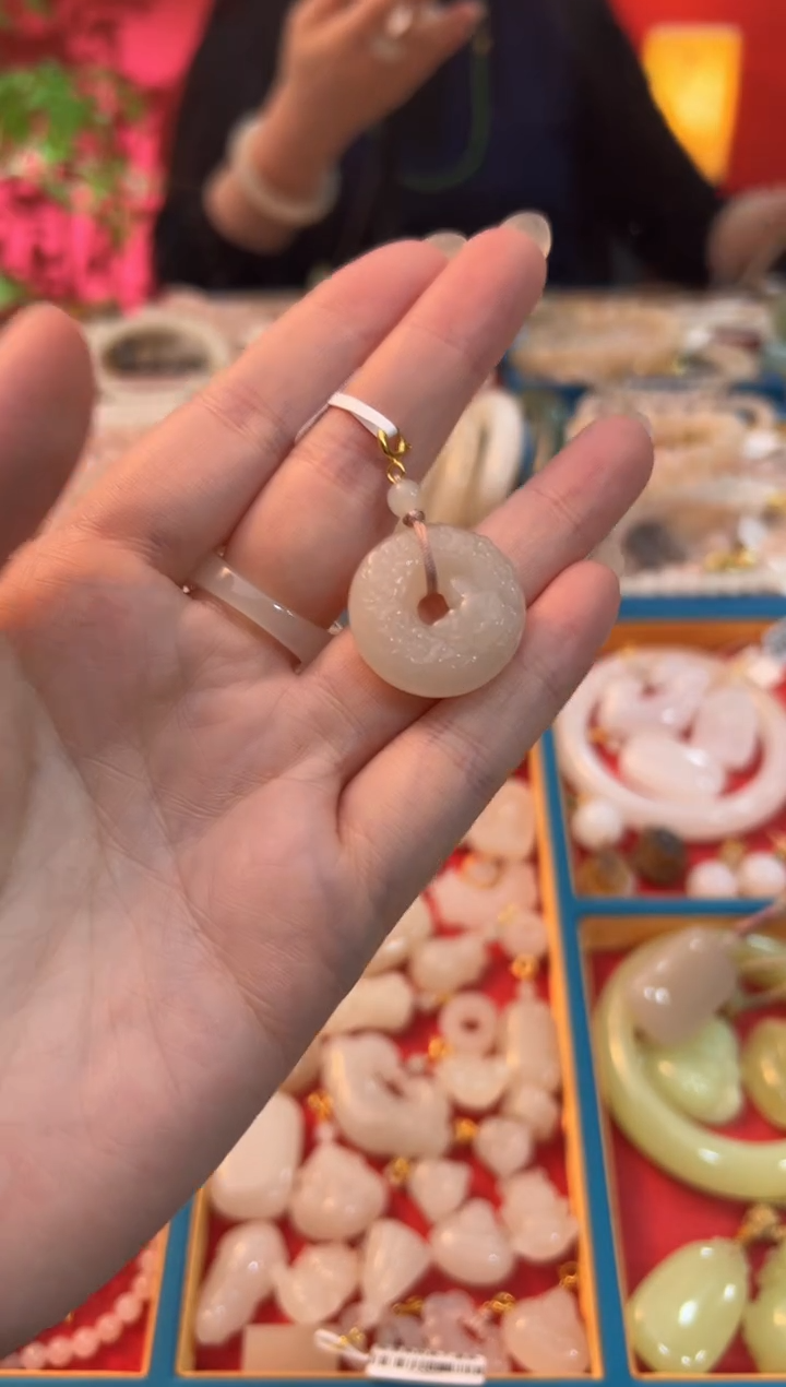 【闪购商品】和田玉吊坠未镶嵌藕粉花狐狸凤九平安扣