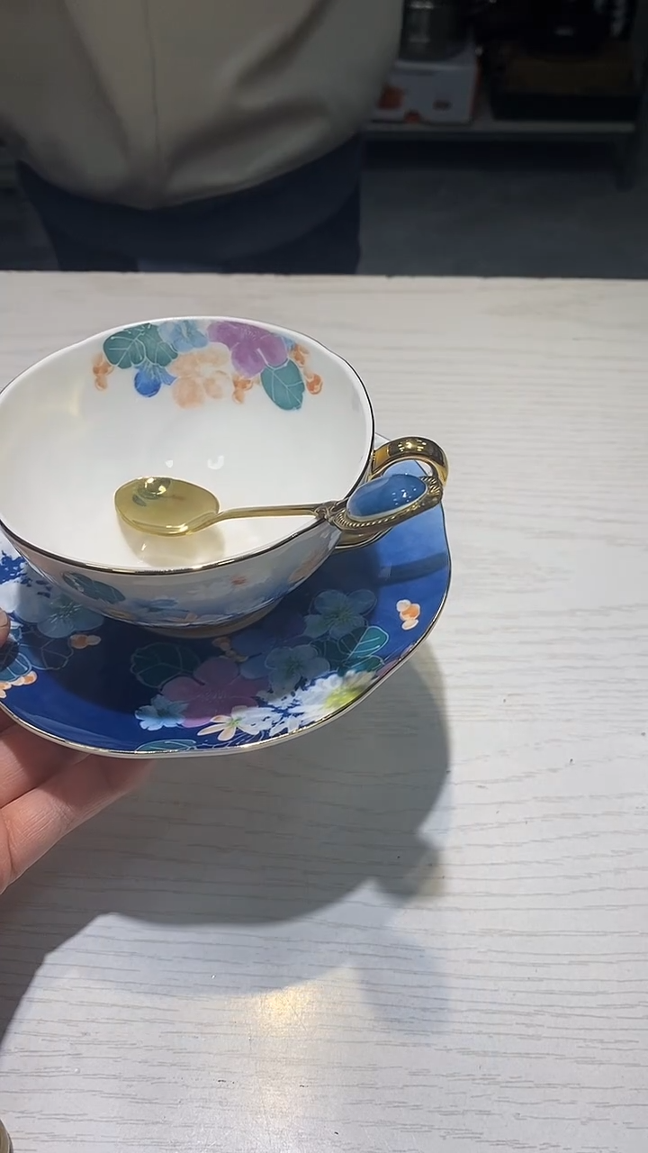 瓷片生活的本意就是开心@@1