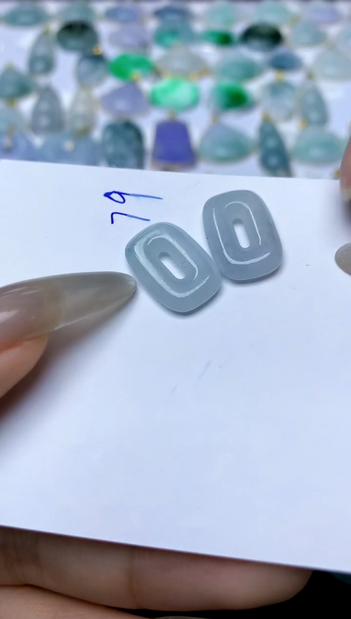 【闪购商品】翡翠颈饰未镶嵌79天然A货翡翠一对