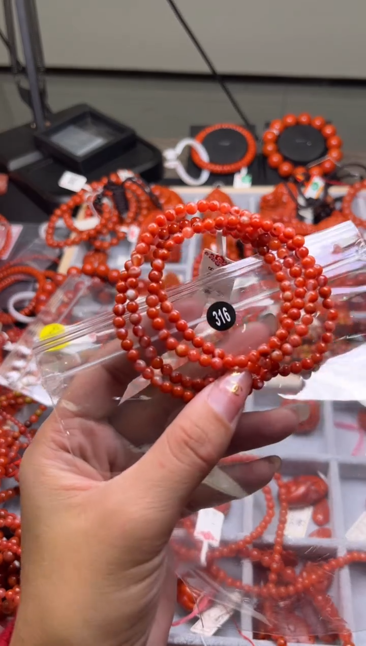 【闪购商品】南红玛瑙珠宝奇石未镶嵌316-4