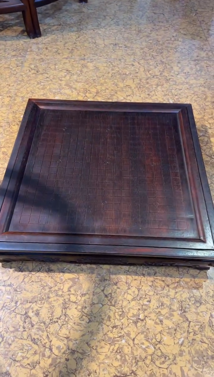 木双门     棋盘   