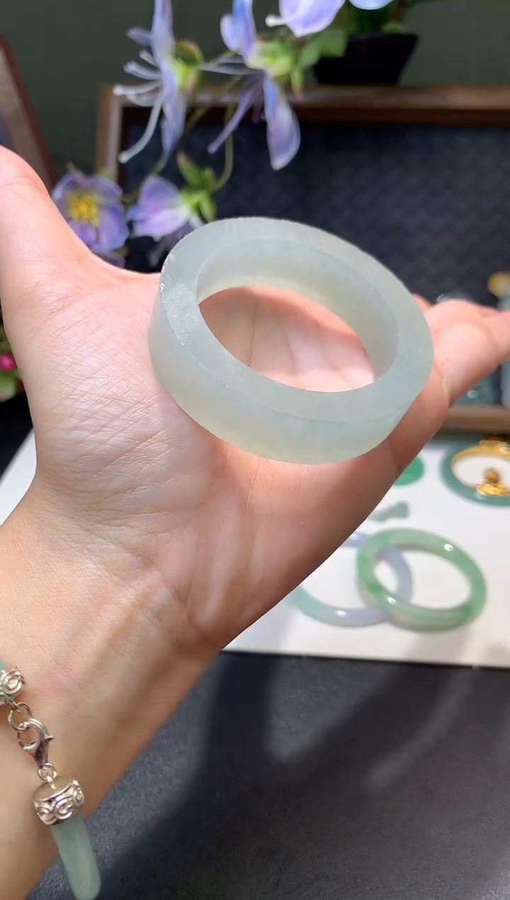 未镶嵌定制翡翠毛货