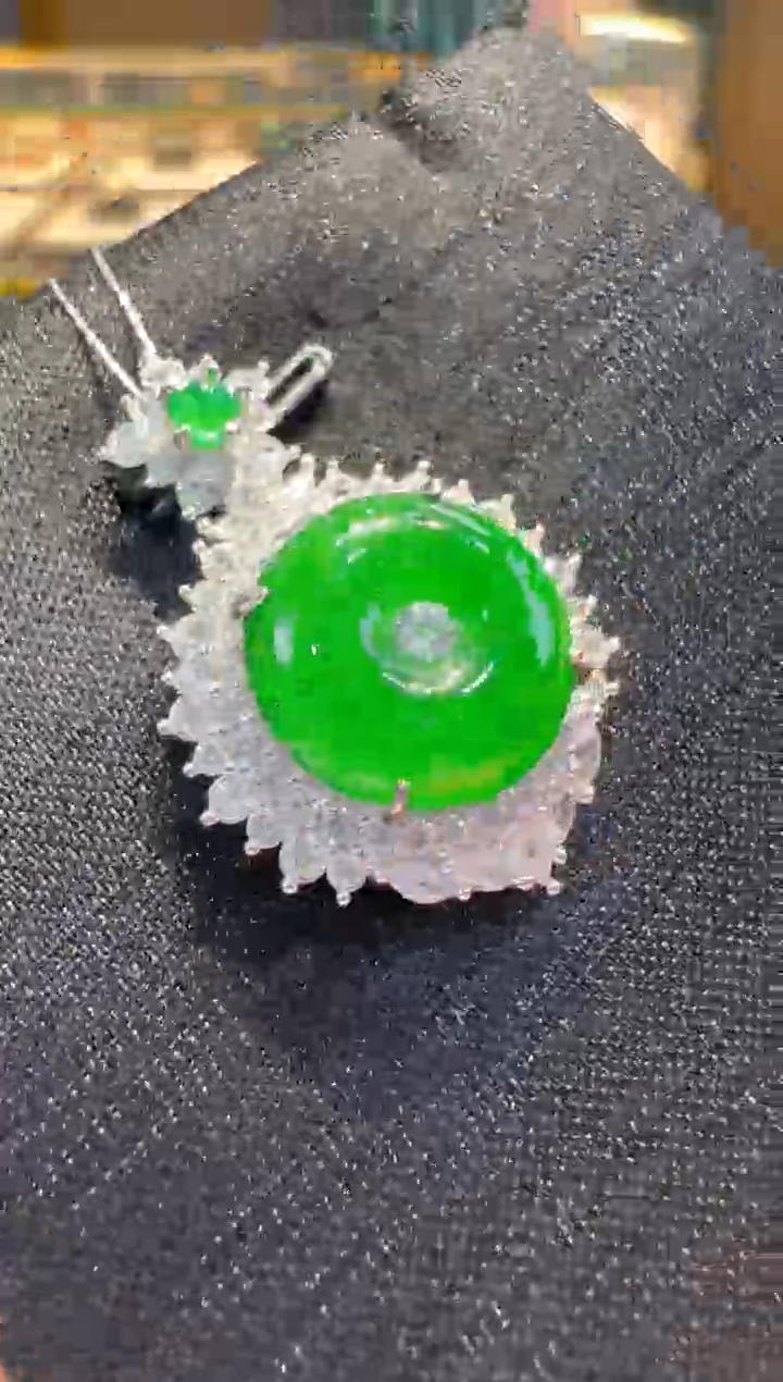 【闪购商品】翡翠吊坠(不含链)银S925镶嵌多样性发货一件