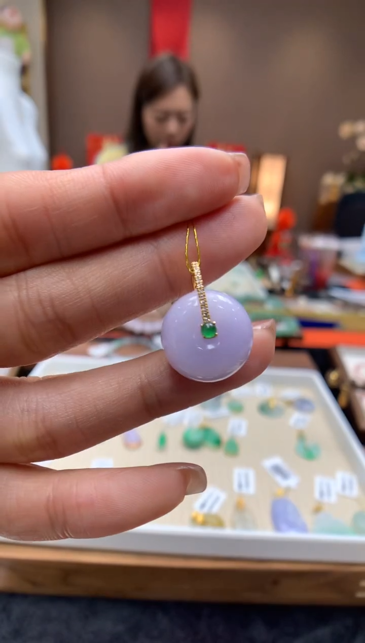 【闪购商品】翡翠颈饰18K金镶嵌平安扣