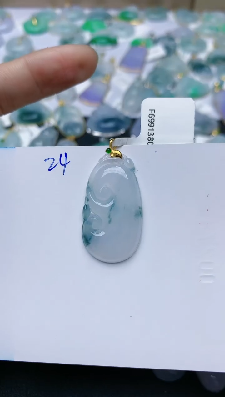 【闪购商品】翡翠颈饰18K金镶嵌天然翡翠A货    