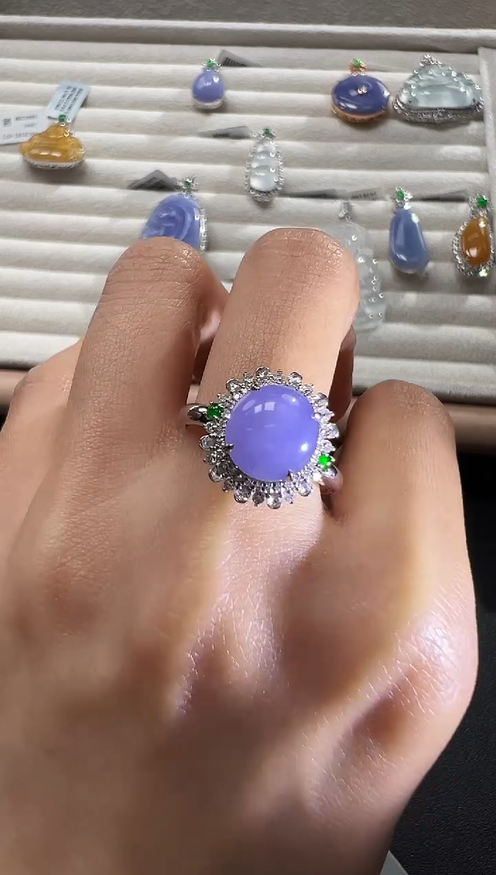 18K金镶嵌戒指翡翠序号79