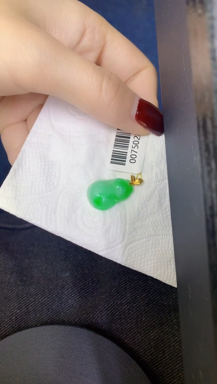 颈饰18K金镶嵌翡翠缅甸天然翡翠a货