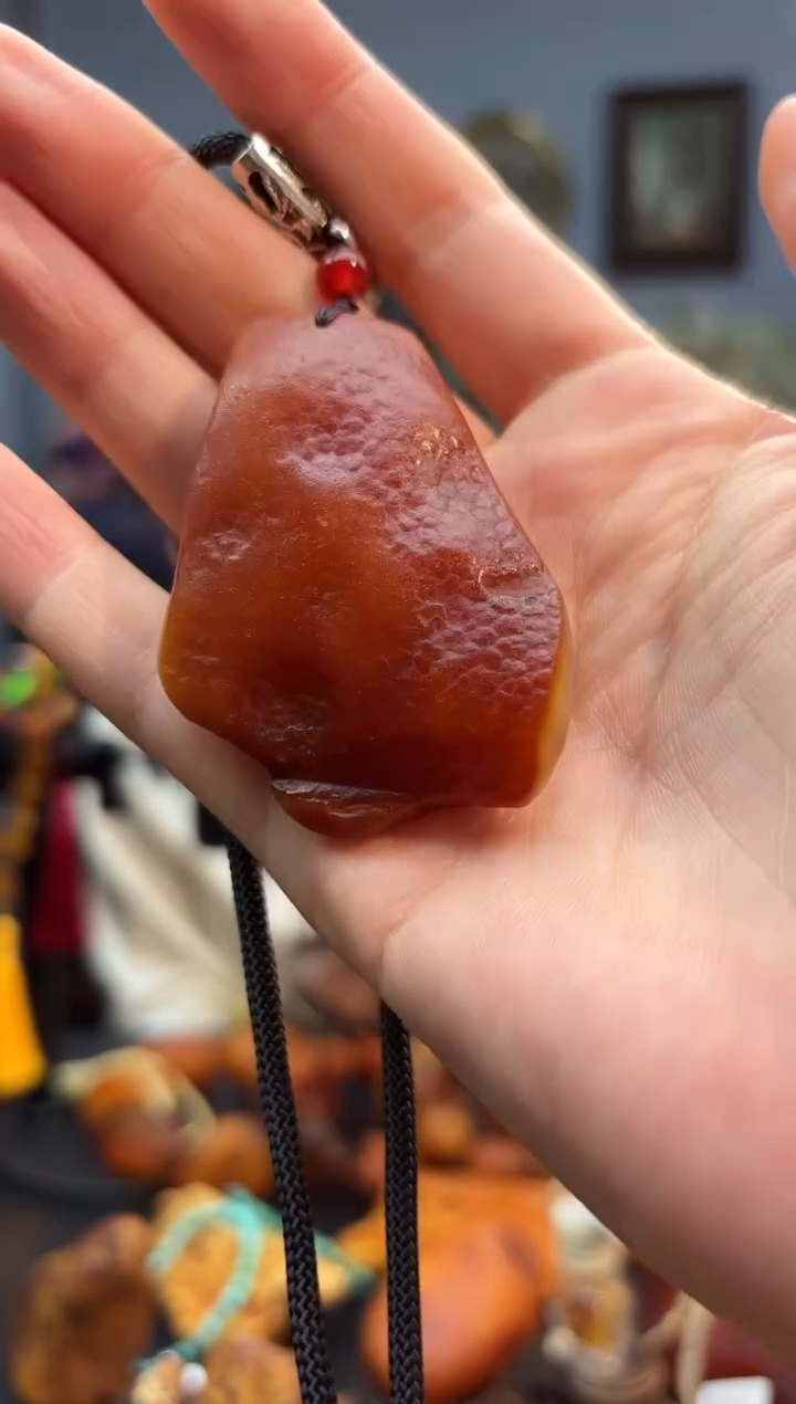琥珀颈饰未镶嵌吊坠