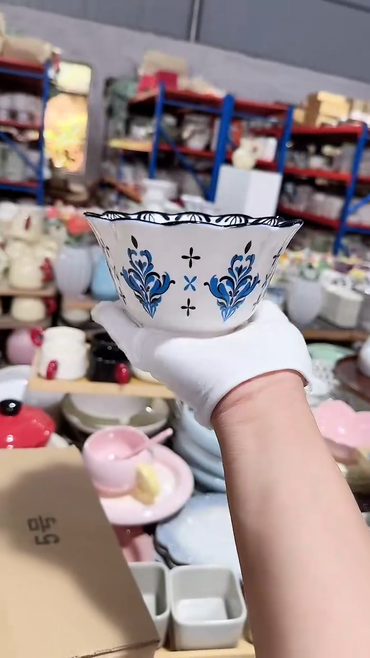 碗花边碗 微瑕 凑满20元包邮