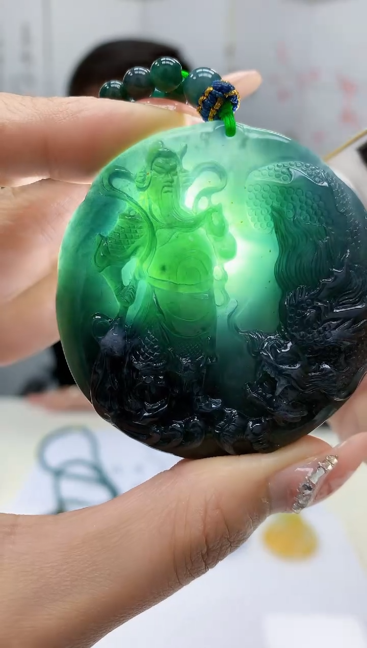 【闪购商品】定制翡翠未镶嵌5152MM-毛货挂件