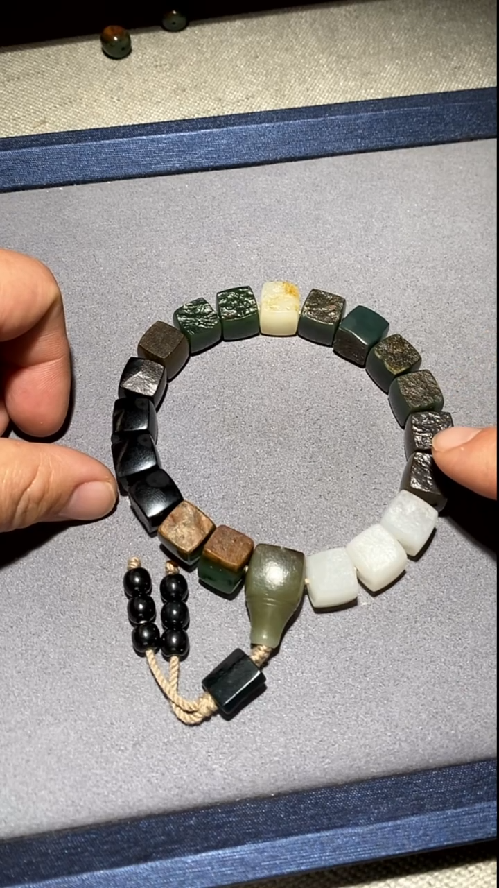 未镶嵌和田玉挂件HLW1203-100