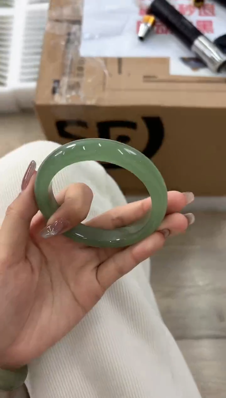 未镶嵌手镯石英质玉237-59D