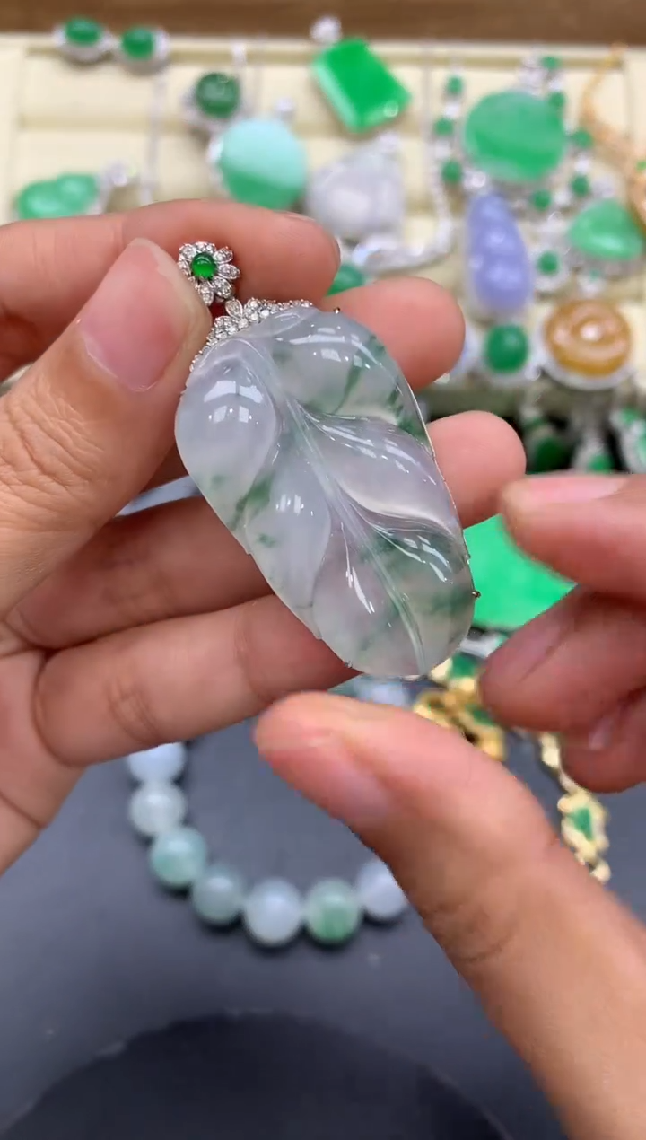 【闪购商品】翡翠颈饰18K金镶嵌150-中国好珍宝