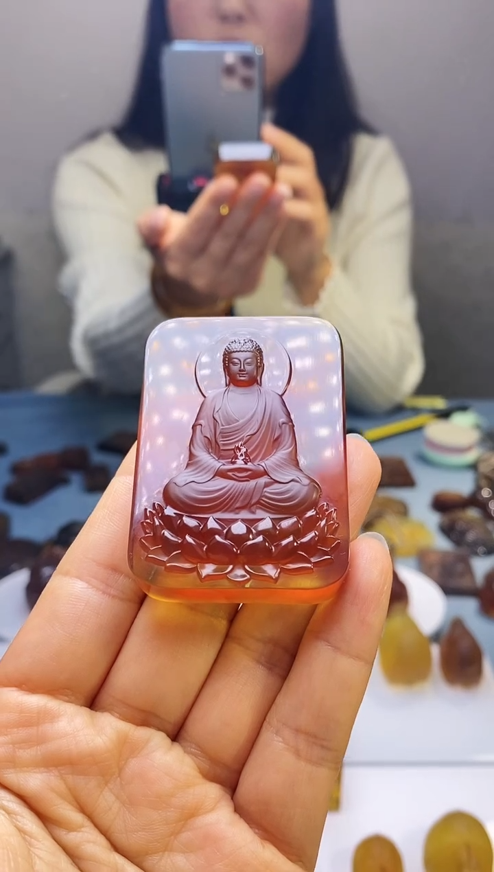 【闪购商品】琥珀吊坠(赠链)未镶嵌HP95-56（阿弥托佛）