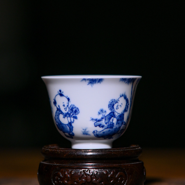 景德镇 九段烧 妙手青花 青花婴戏青梅竹马（捧花）铃铛杯