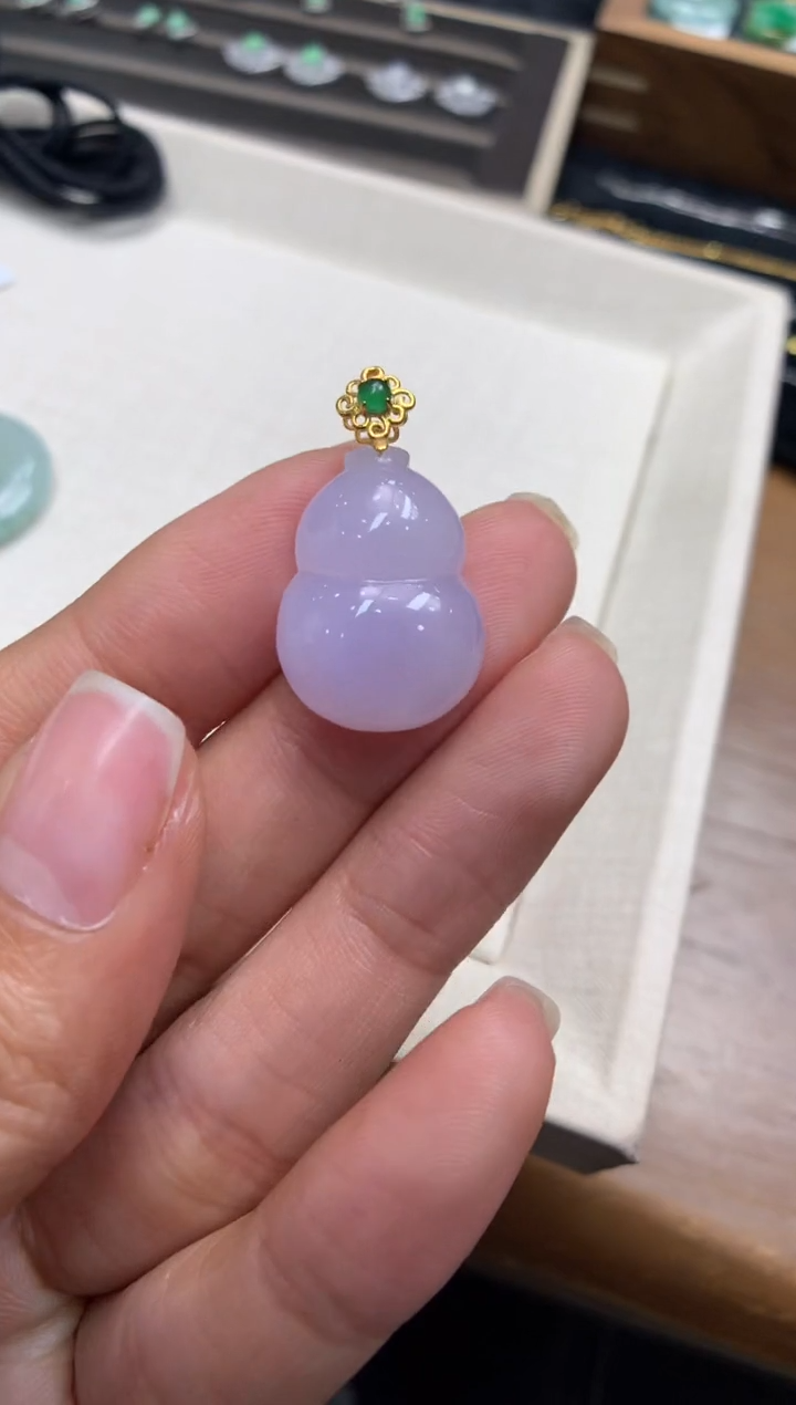 【闪购商品】翡翠颈饰18K金镶嵌葫芦