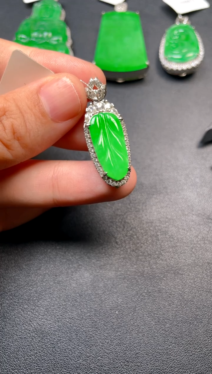 吊坠(不含链)银S925镶嵌翡翠吊坠