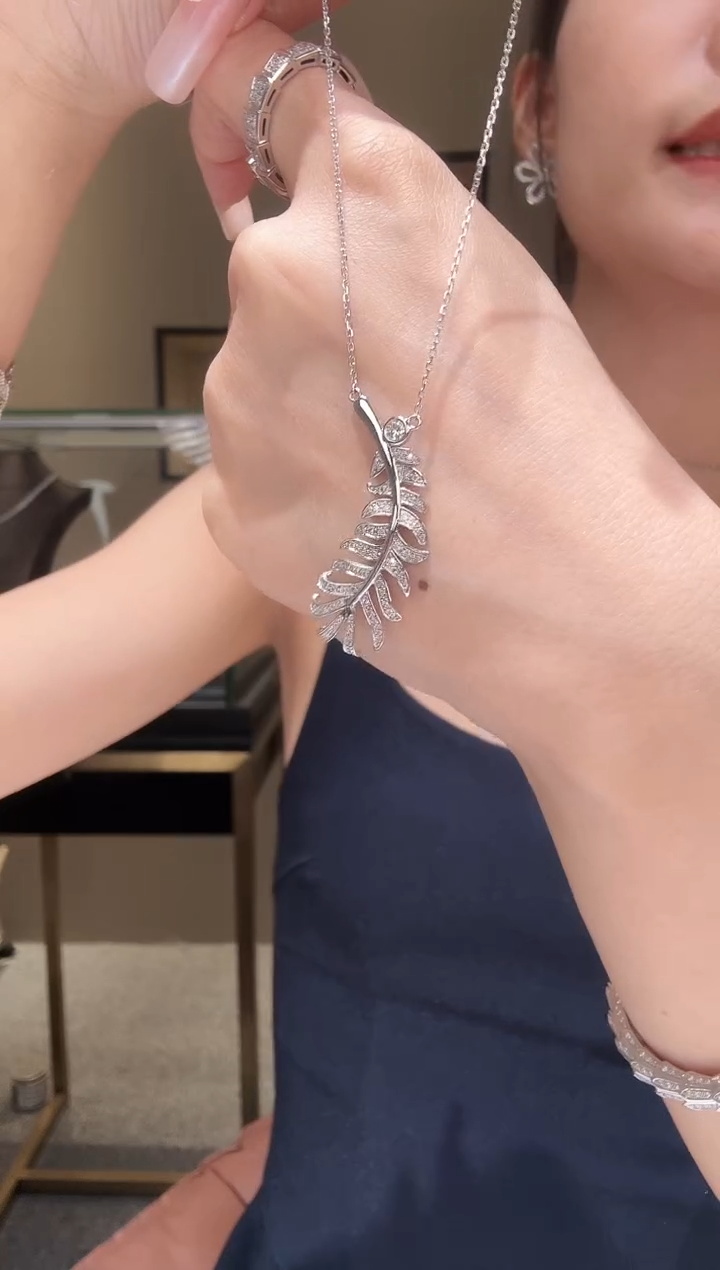 铂Pt950镶嵌项链钻石满钻羽毛项链